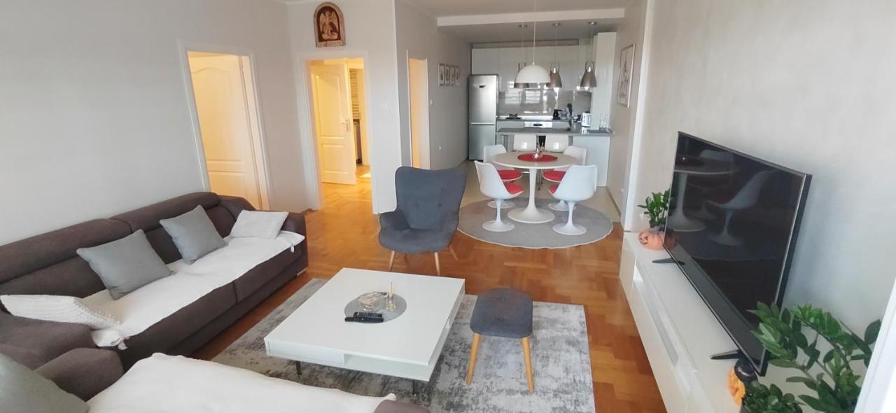 Lux Apartman Ava Kikinda Ngoại thất bức ảnh