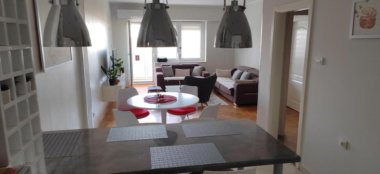 Lux Apartman Ava Kikinda Ngoại thất bức ảnh